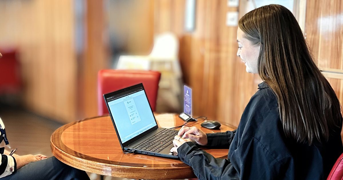 Hands-on support styrker Color Lines IAM-udrulning